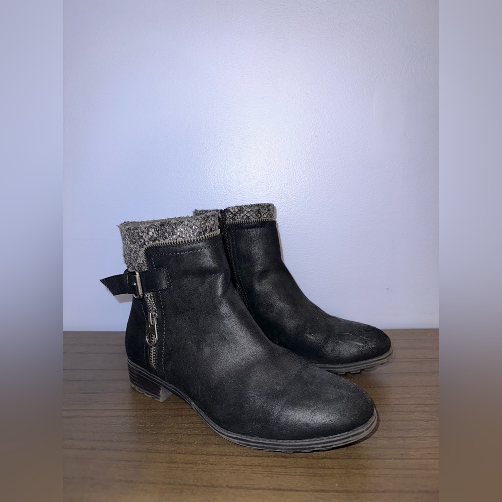 White Mountain Ankle Boots